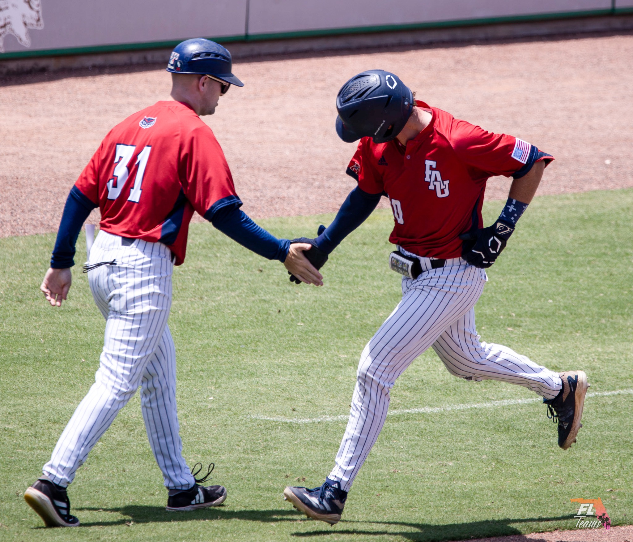 PHOTOS: FAU Hits Four Homers to Beat Rice in AAC Tournament - FL Teams